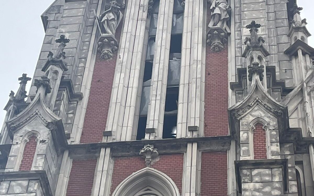 Kyiv cathedral after Russian attack