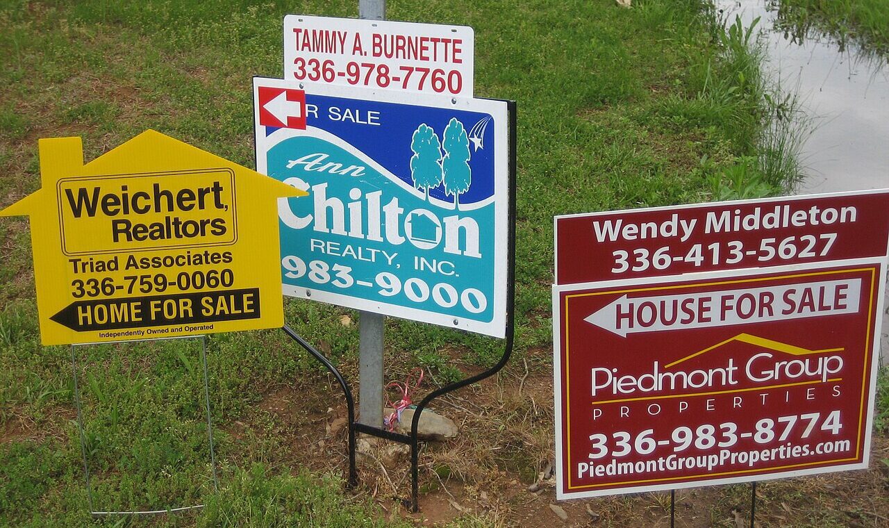 Houses for sale sign