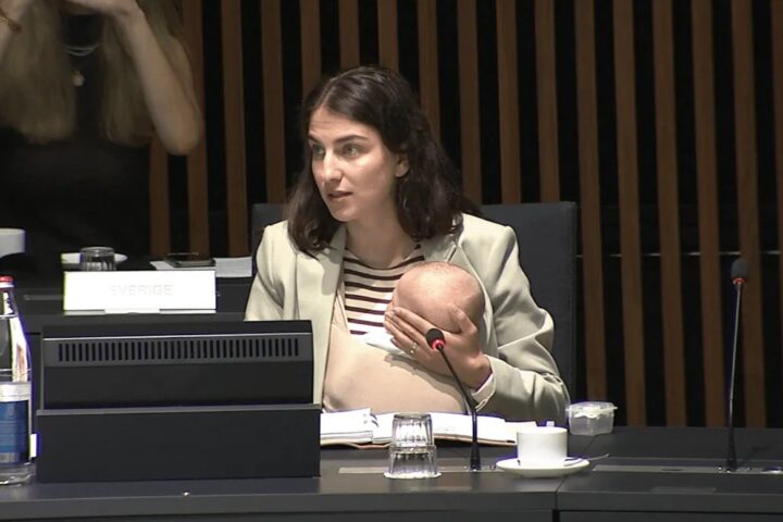 Švedska ministrica dovela tromjesečnu bebu na sastanak ministara EU u Luksemburgu