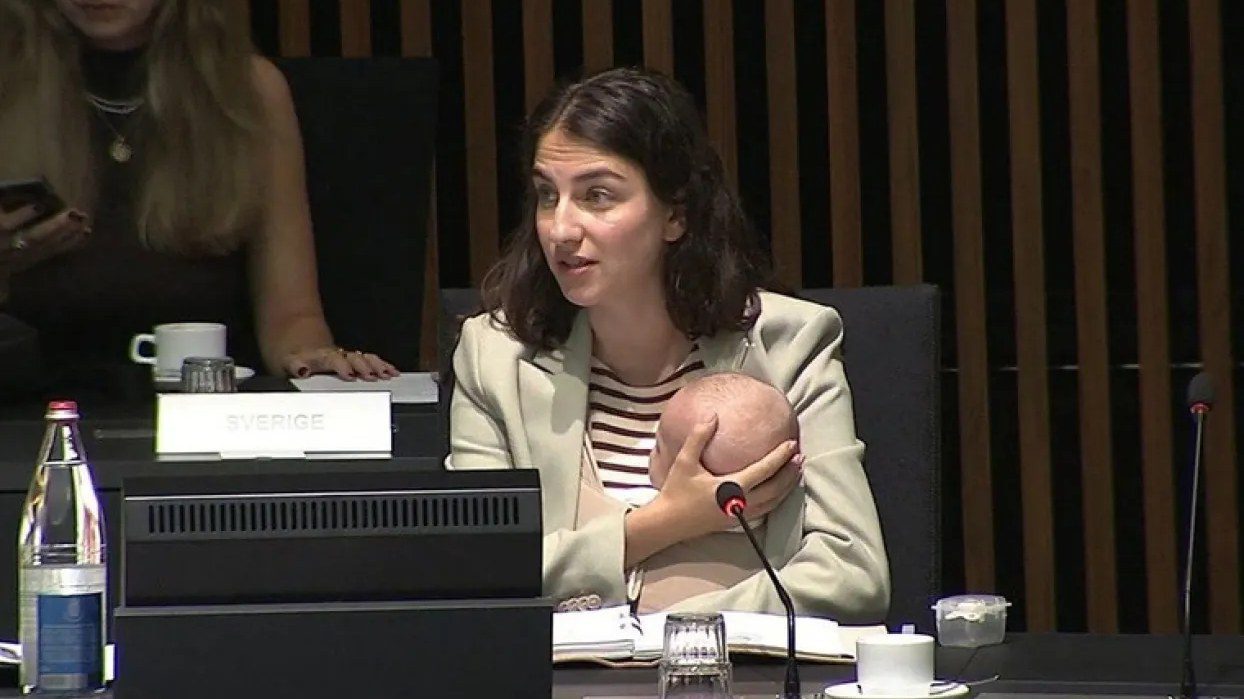 Švedska ministrica na sastanku Vijeća EU-a pojavila se s tromjesečnom bebom