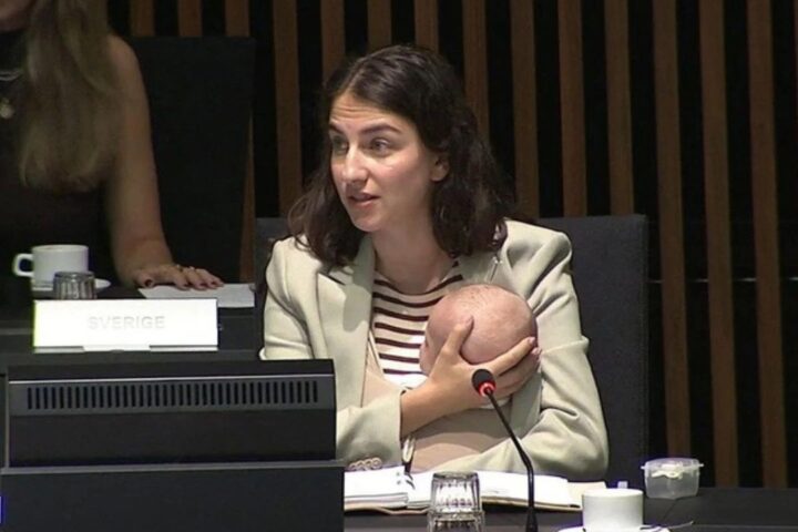 Švedska ministrica povela tromjesečnog sina na sastanak Vijeća EU-a