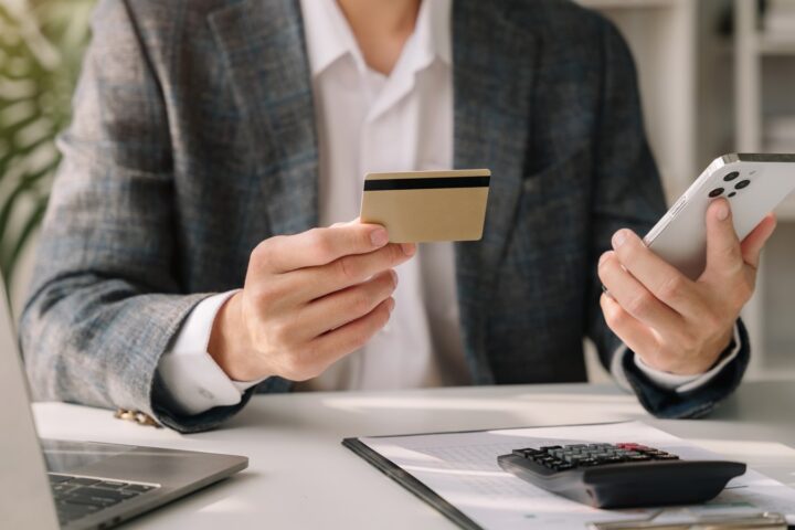 Tri dionice koje analitičari s Wall Streeta vide kao dobre za rast: Snowflake, MongoDB i Walmart