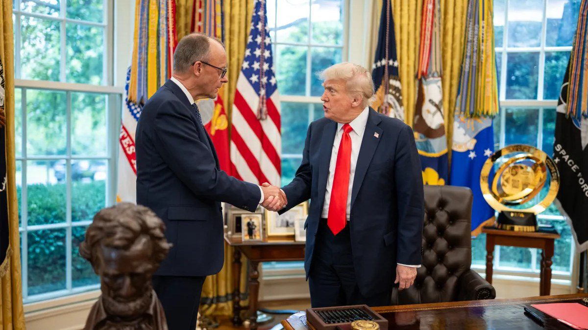 Trump kaže da su Izrael i Hezbolah dogovorili smanjenje borbi