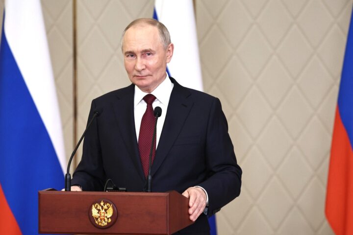 Ukrajina tvrdi da je pogodila vojni pogon duboko u Rusiji, mete i rafinerija te tanker u Crnom moru
