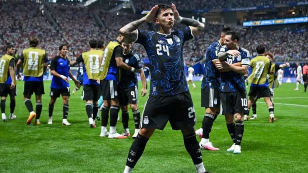 Argentina preokretom u finišu srušila Englesku i izborila finale protiv Španije