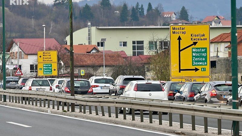 BIHAMK: zbog kiše, vjetra i radova vozači u BiH trebaju voziti oprezno