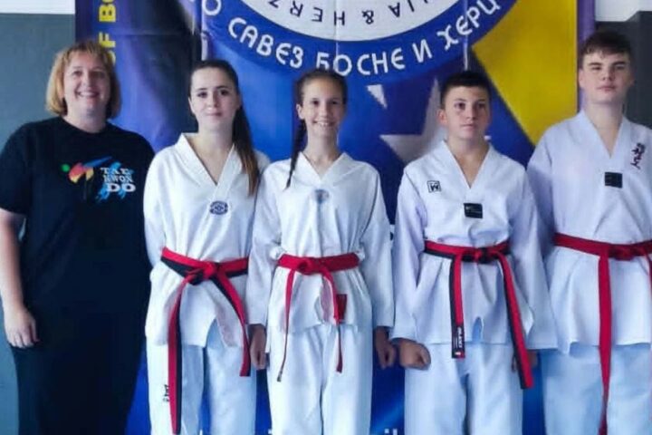 Četvero članova Cro Stara iz Mostara položilo za crni pojas u Livnu