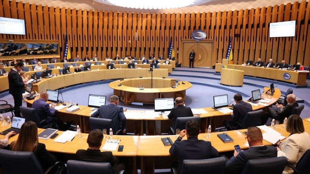 Dom naroda BiH danas razmatra zakone o VSTV-u i Sudu BiH