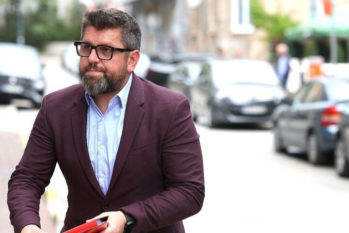 Duraković: Zabrana simbola Armije RBiH u suprotnosti je sa Zakonom o odbrani BiH