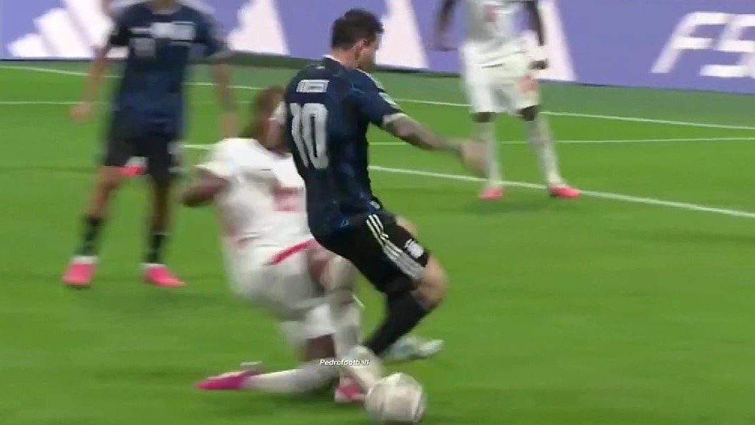 Englezi osporavaju gol Argentine: tvrde da je Messi napravio prekršaj prije pogotka Martineza