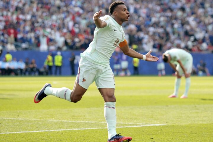 Francuska preokretom u nastavku svladala Maroko i prošla u polufinale Mundijala