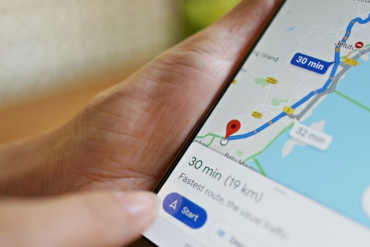 Google Maps ima opciju za offline karte koja može smanjiti potrošnju baterije na dugim vožnjama