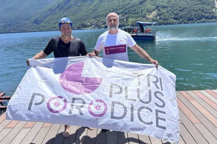 Haris Muratović preplivao 8.372 metra na jezeru Perućac u znak sjećanja na žrtve genocida u Srebrenici