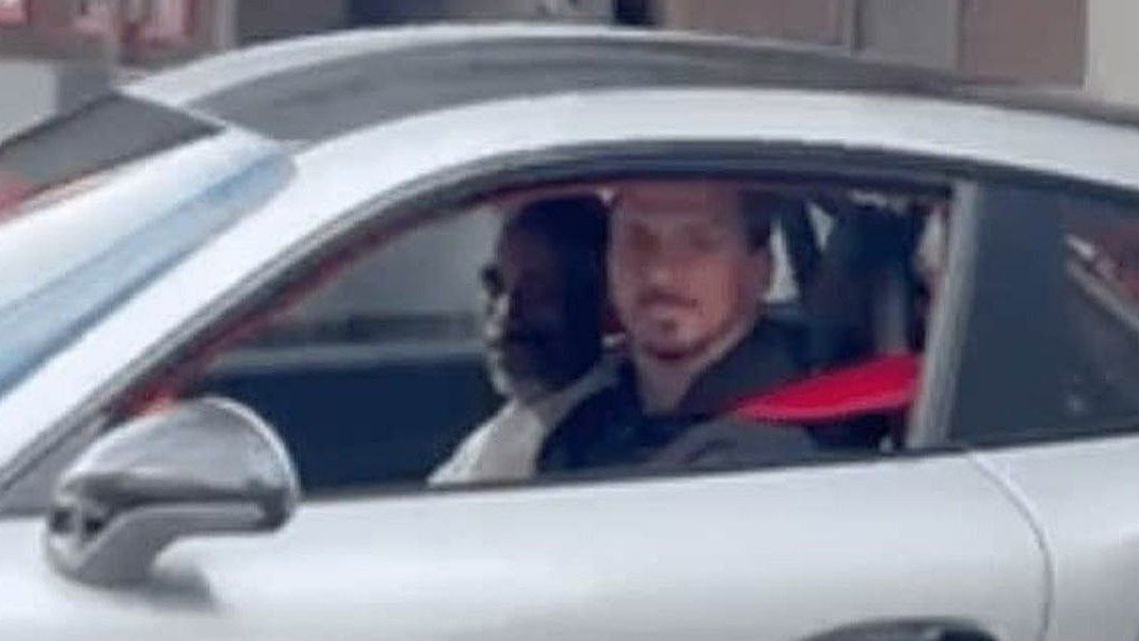 Ibrahimović se vratio u Švedsku i provozao Porsche 911 GT2 RS kroz Stockholm