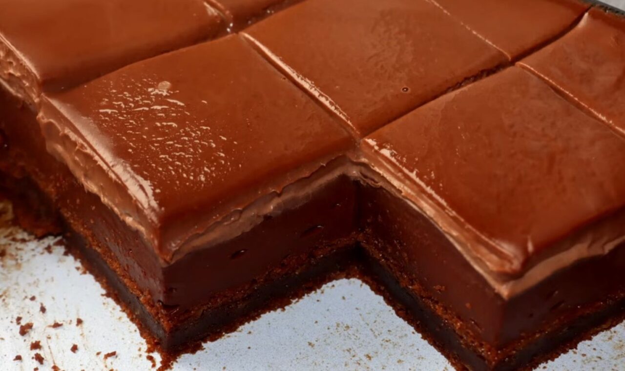 Jednostavan kolač sa čokoladom za brzu pripremu kod kuće