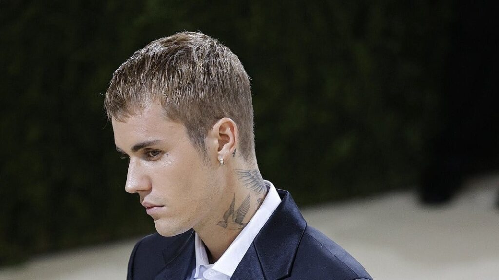 Justin Bieber nastupa na FIFA Halftime Showu na finalu SP-a