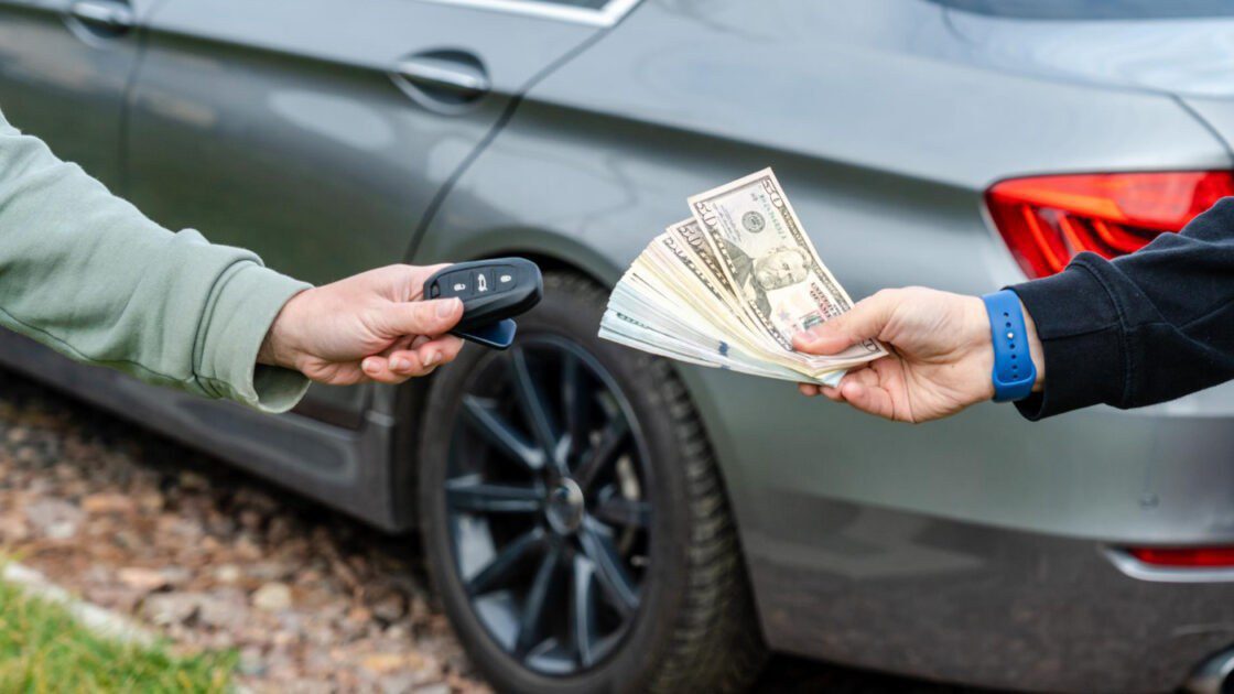Kako prepoznati problematičan polovni automobil: na što treba obratiti pažnju prije kupnje