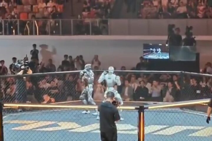 Kina domaćin prvog MMA događaja u kojem su se humanoidni roboti borili u kavezu