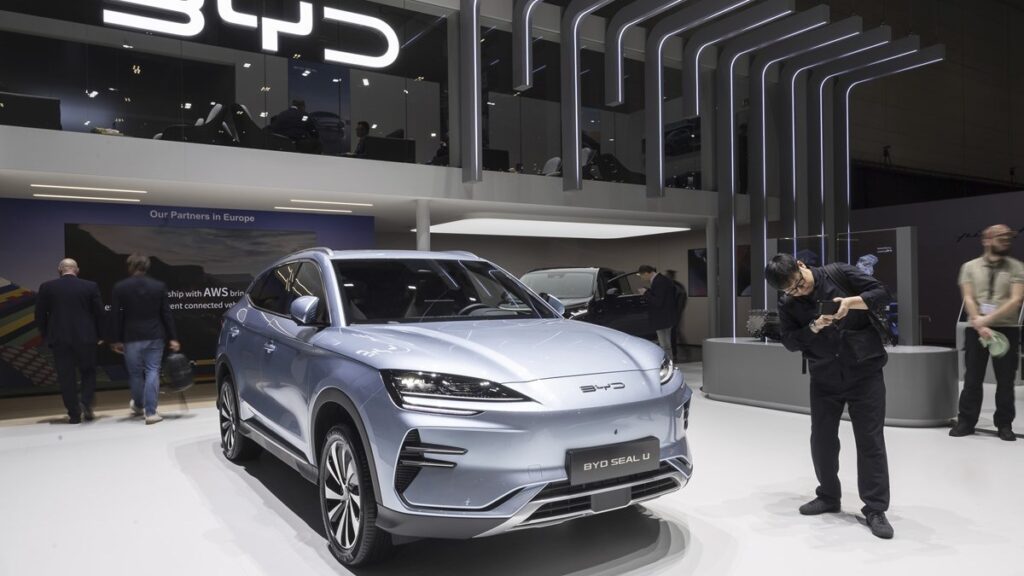 Kineski izvoz automobila prvi put premašio milion vozila mjesečno