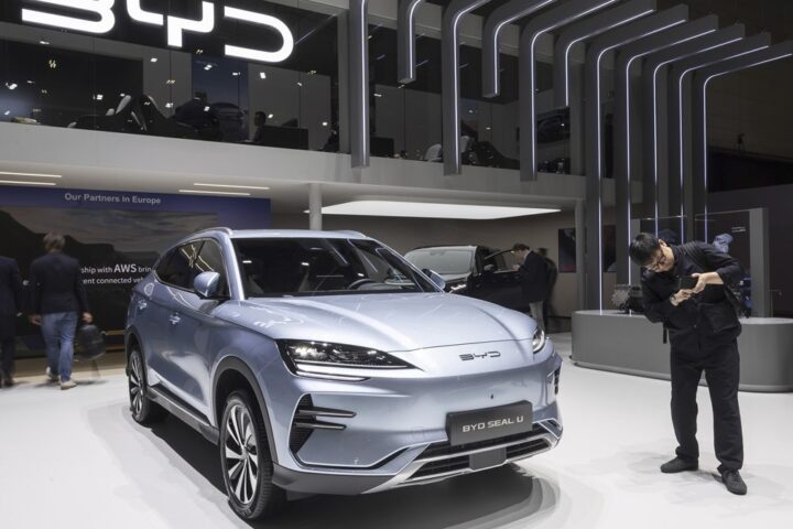Kineski izvoz automobila prvi put premašio milion vozila mjesečno