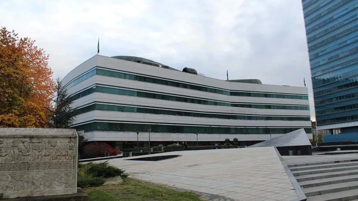 Komisija pokreće postupak protiv savjetnika zamjenice ministrice BiH zbog sukoba interesa