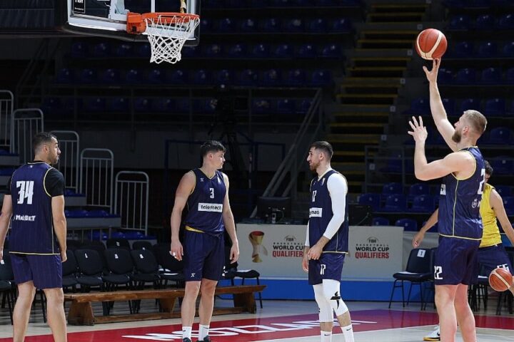 Košarkaši BiH odradili šuterski trening u Pioniru pred susret sa Srbijom