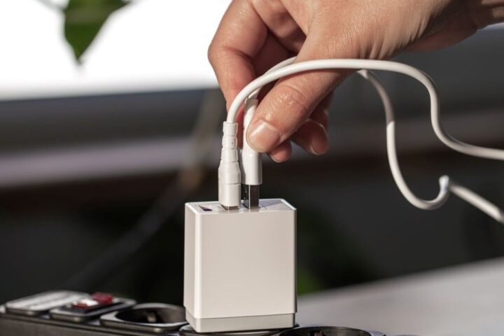 Lažni USB punjači s interneta mogu biti opasni: testovi otkrili rizik od požara, eksplozije i strujnog udara