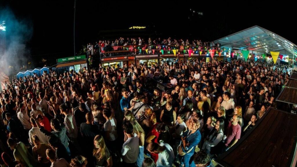 Ljeto i nogometni program na Vilsonovom šetalištu: Nataša Bekvalac, Neša Galija i finale Svjetskog prvenstva na Street Food Marketu