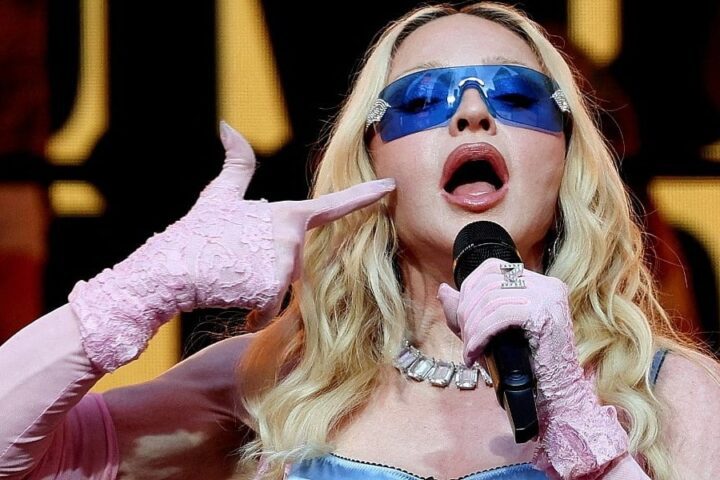 Madonna s novim albumom došla na vrh Billboarda i vratila se plesnoj muzici