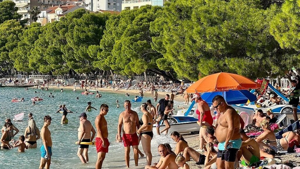 Makarska u prvih šest mjeseci zabilježila više od 447 tisuća noćenja, gosti iz BiH najbrojniji među strancima