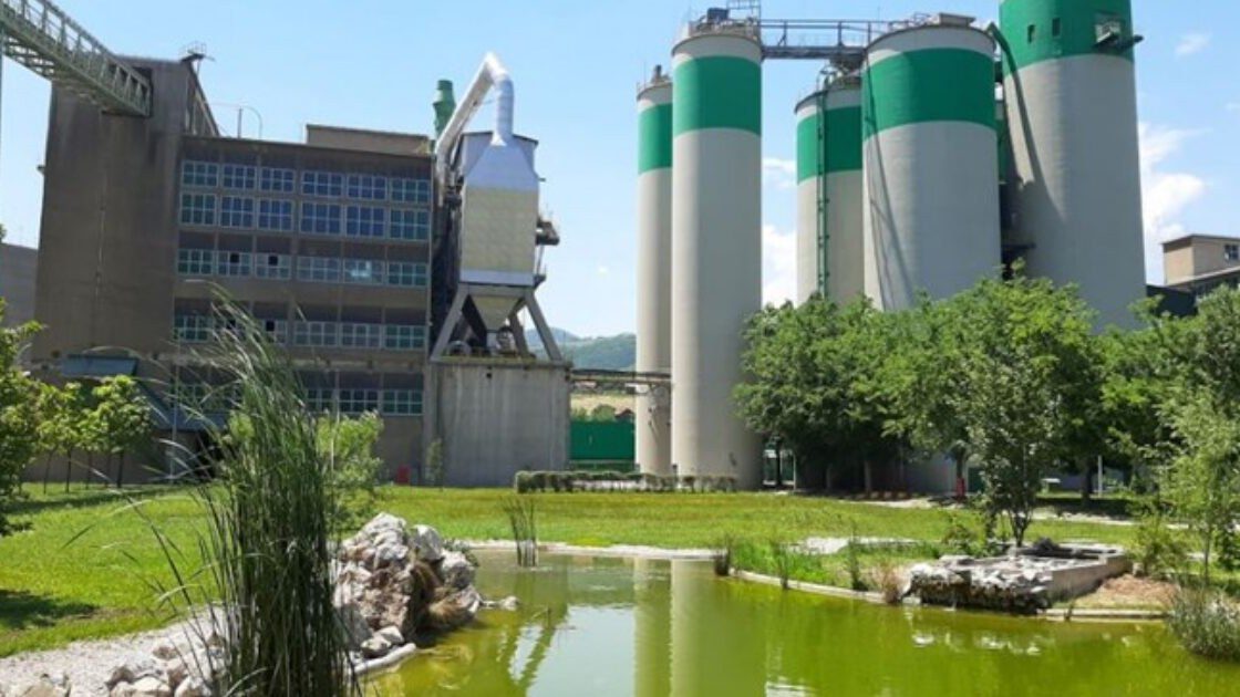 Na Sarajevskoj berzi ostvaren promet od 703.206 KM, najviše kroz vanrednu aukciju za HM Cement