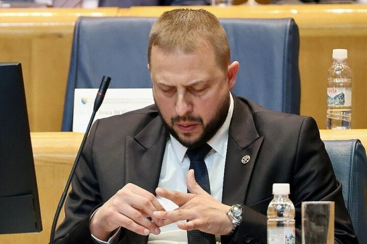 Nešković: Budžet institucija BiH širi administraciju, a ne rješava probleme građana