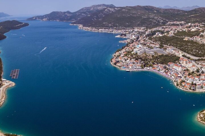 Neum uoči špice sezone gotovo popunjen, u hotelima najviše gostiju iz zapadne Europe