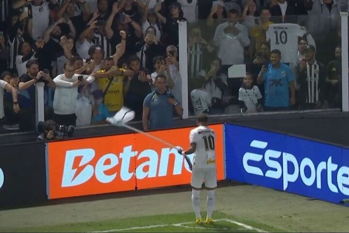 Neymar odgovorio kritičarima s dva gola i provokativnom proslavom za Santos