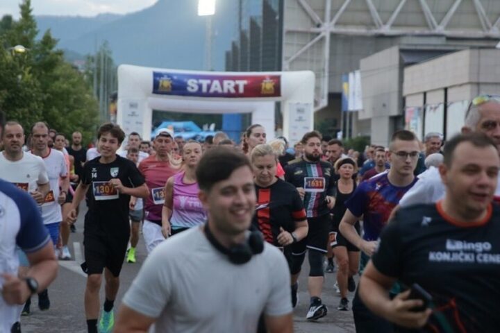Održan deveti Sarajevski cener, na ulicama glavnog grada BiH trčalo više od 800 učesnika