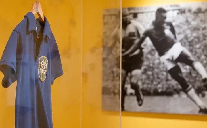 Peleov dres iz finala SP-a 1958. prodan za 4,88 miliona dolara