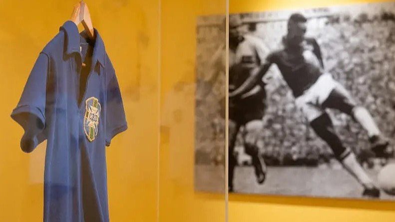 Peleov dres iz finala SP-a 1958. prodan za 4,88 miliona dolara