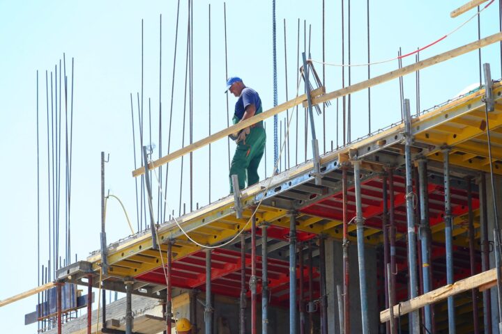 Poslodavci u BiH sve češće zapošljavaju strane radnike zbog odlaska domaćih u EU