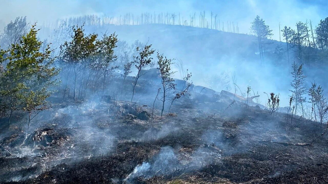 Požar kod Mostara i dalje aktivan, Air tractori preusmjereni u Sarajevo zbog jakog vjetra