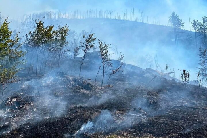 Požar kod Mostara i dalje aktivan, Air tractori preusmjereni u Sarajevo zbog jakog vjetra