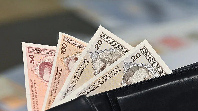 Prosječna neto plaća u Federaciji BiH u svibnju 1.698 KM