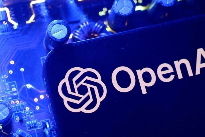 Prvi AI uređaj OpenAI-ja bit će prenosivi pametni zvučnik