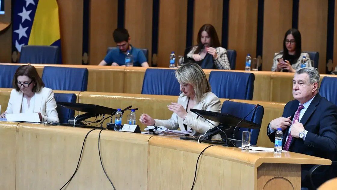 Revizija otkrila nezakonite stimulacije u Pravobranilaštvu BiH, višak vraćen tek nakon nalaza