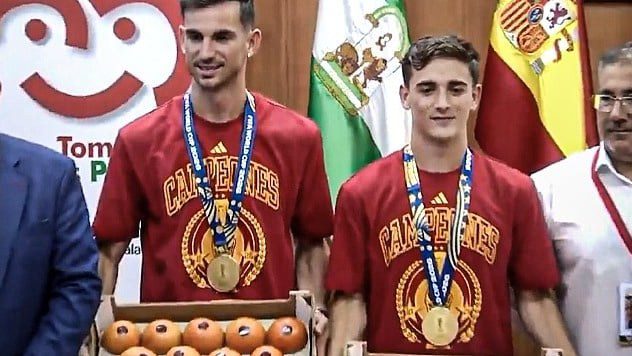 Ruiz i Gavi u rodnom gradu dobili stadione i 140 kilograma paradajza