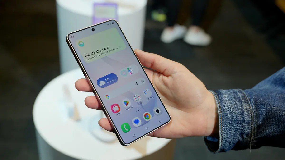 Samsung objasnio čudno crvenilo na ekranu Galaxyja S26 Ultra, stiže softverska nadogradnja