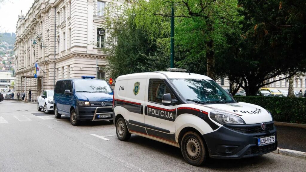 Sarajevska policija uhapsila tri osobe, među njima i bjegunce