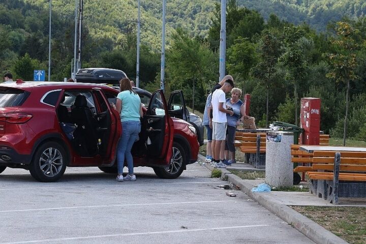Turisti na Lepenici govorili o cijenama, putevima i dojmu koji im je BiH ostavila