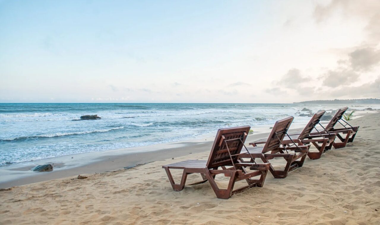 U Crikvenici posjetitelje plaže, prema navodima kupača, tjeraju s peškirom ako ne iznajme ležaljke