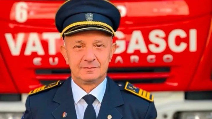 Vatrogasci iz Sarajeva oprostili se od Kemala Cacana pred odlazak u penziju