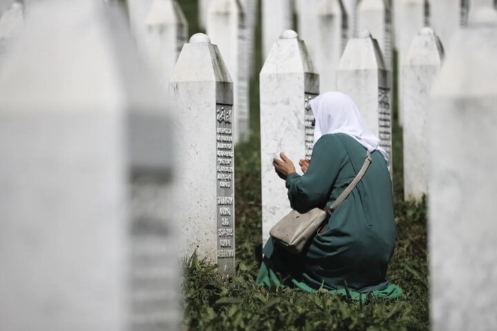 Vijeće ministara BiH nije razmatralo prijedlog da 11. juli bude Dan žalosti